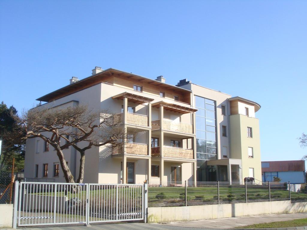 Apartament Przystan W Ustce - 120 M2 - 200 M Od Plazy Mickiewicza 2 Ustka Oda fotoğraf